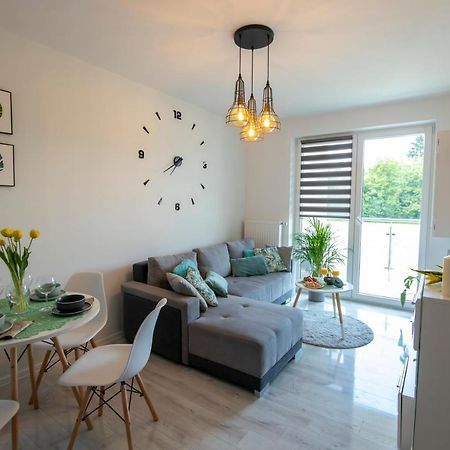 Appartamento Apartament Laurowa Tyczyn Esterno foto