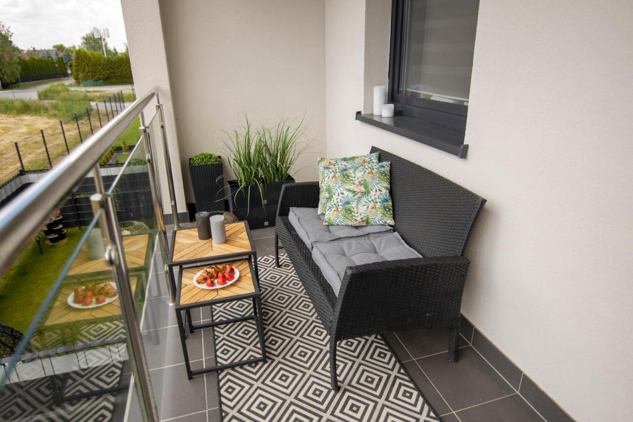 Appartamento Apartament Laurowa Tyczyn Esterno foto