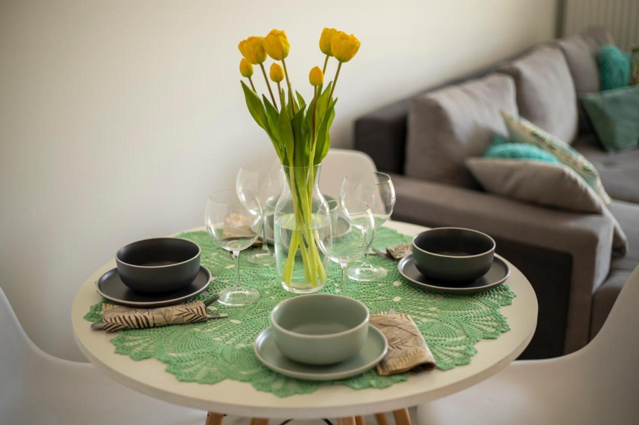 Appartamento Apartament Laurowa Tyczyn Esterno foto